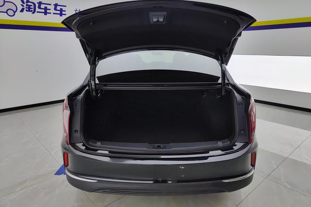 Hongqi E-QM5 2023 Facelift Basic Travel Version -u22418778 | ZEEX AUTO