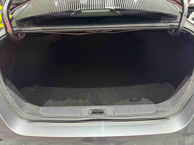Dongfeng Nissan Sylphy 2021 1.6L XL CVT Premium Edition -u22841279 | ZEEX AUTO