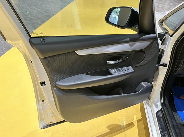 BMW Brilliance 2 Series Active Tourer 2016 Model 218i Fashion Version -u20679631 | ZEEX AUTO