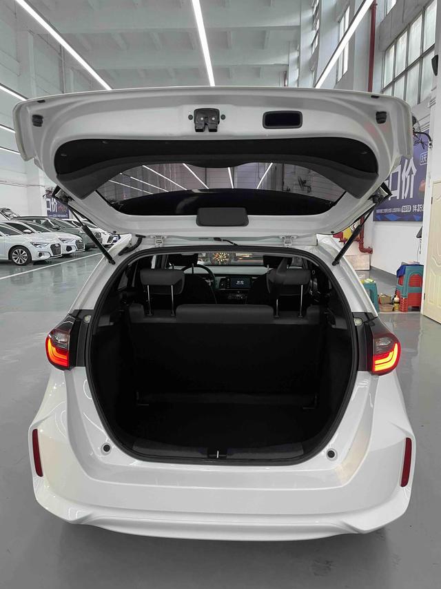 GAC Honda Fit 2022 1.5L CVT Trendy Sunroof Edition -u22638148 | ZEEX AUTO