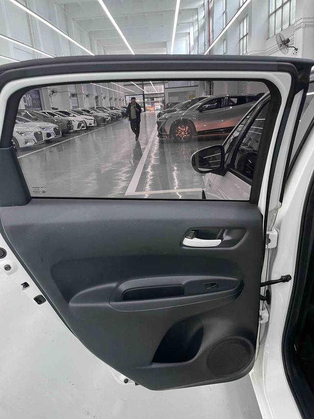 GAC Honda Fit 2022 1.5L CVT Trendy Sunroof Edition -u22638148 | ZEEX AUTO