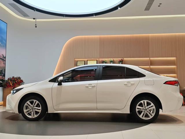 GAC Toyota Levin 2022 185T CVT Luxury Edition -u22592678 | ZEEX AUTO