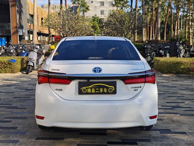 FAW Toyota Corolla 2017 Facelift Hybrid 1.8L E-CVT Elite Edition National V -u21686252 | ZEEX AUTO
