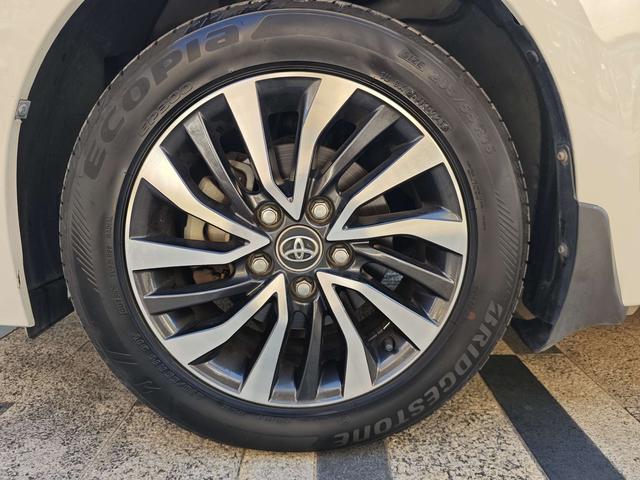 FAW Toyota Corolla 2017 Facelift Hybrid 1.8L E-CVT Elite Edition National V -u21686252 | ZEEX AUTO