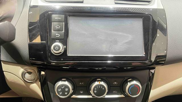 Dongfeng Nissan Sylphy 2018 1.6XV CVT Premium Edition -u22840103 | ZEEX AUTO