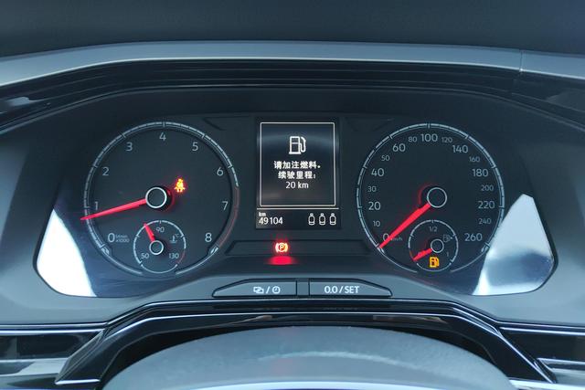 SAIC Volkswagen Polo 2021 Plus 1.5L Automatic Colorful Technology Version -u21691987 | ZEEX AUTO