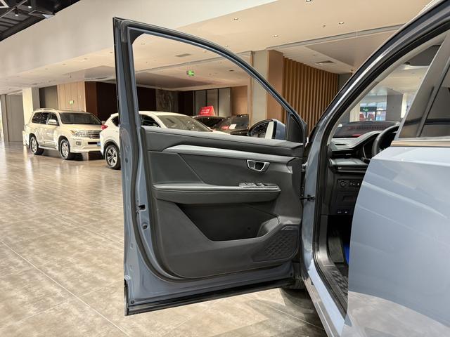 SAIC-GM-Wuling Xingchen 2021 Model 1.5T Automatic Star Edition -u22339098 | ZEEX AUTO