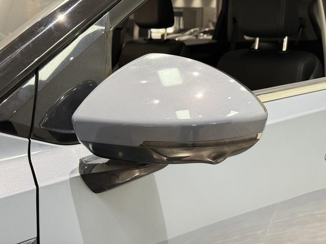 SAIC-GM-Wuling Xingchen 2021 Model 1.5T Automatic Star Edition -u22339098 | ZEEX AUTO