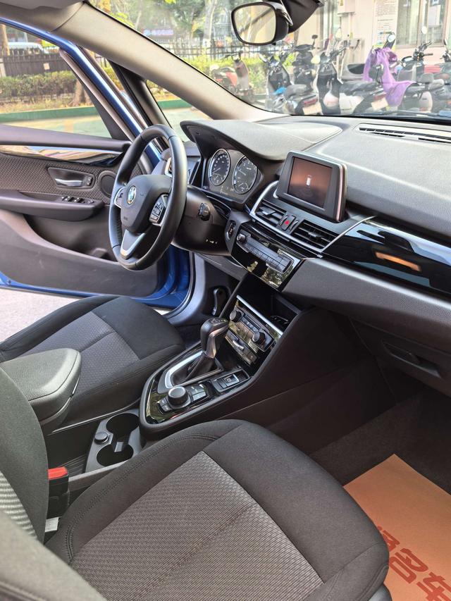 BMW Brilliance 2 Series Gran Tourer 2018 218i Fashion Version -u22672363 | ZEEX AUTO