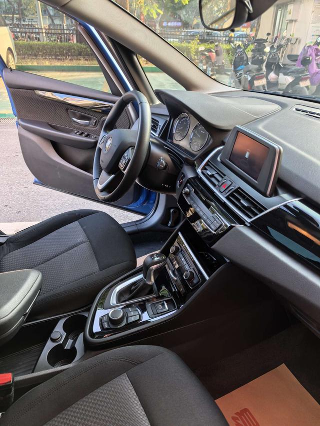 BMW Brilliance 2 Series Gran Tourer 2018 218i Fashion Version -u22672363 | ZEEX AUTO