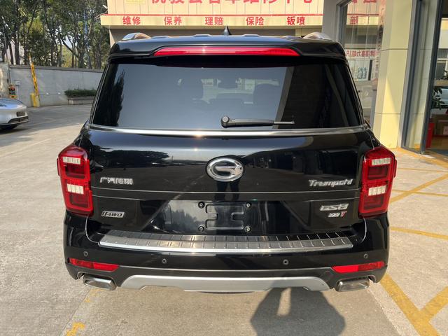 GAC Trumpchi GS8 2017 Model 320T 4WD Supreme Version 7-Seater -u22502527 | ZEEX AUTO