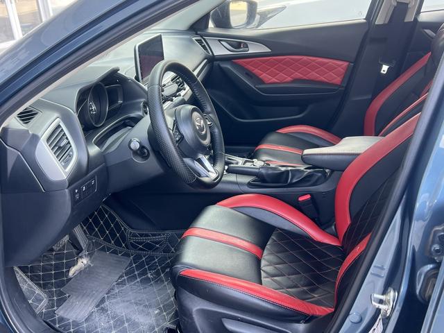 Mazda Mazda3 Axela 2017 Sedan 1.5L Automatic Comfort Edition National V -u22716981 | ZEEX AUTO