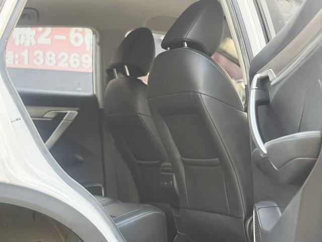 SAIC Motor Roewe i5 2023 1.5L CVT Honor Edition -u22737636 | ZEEX AUTO