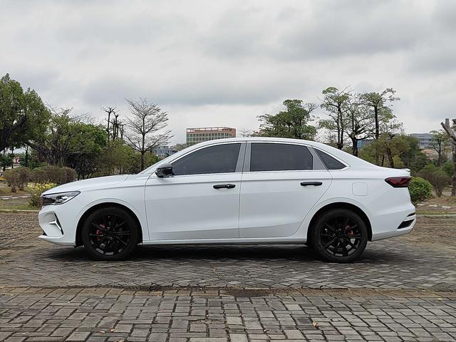 Geely Emgrand 2023 4th Generation Champion Edition 1.5L CVT Premium Model -u22874921 | ZEEX AUTO