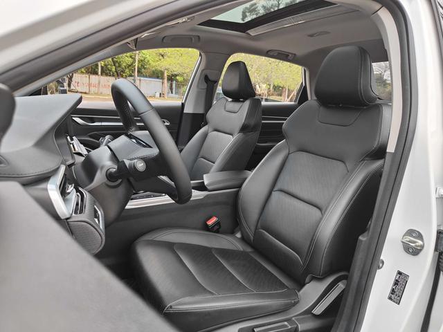 Geely Emgrand 2023 4th Generation Champion Edition 1.5L CVT Premium Model -u22874921 | ZEEX AUTO