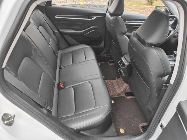 Geely Emgrand 2023 4th Generation Champion Edition 1.5L CVT Premium Model -u22874921 | ZEEX AUTO