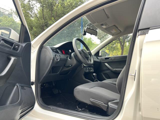 SAIC Volkswagen Santana 2019 1.5L Automatic Fashion Edition (National VI) -u21367758 | ZEEX AUTO