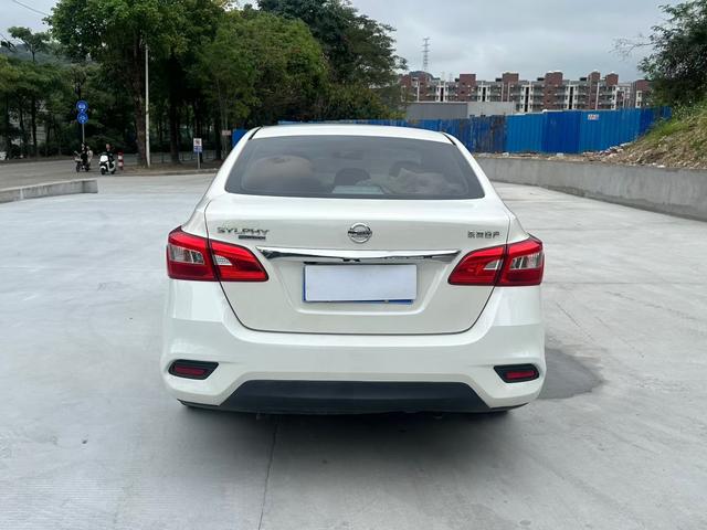Dongfeng Nissan Sylphy 2021 Classic 1.6 XL CVT Luxury Edition -u22919088 | ZEEX AUTO