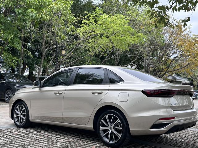 Geely Emgrand 2022 4th Generation 1.5L CVT Premium Model -u22948530 | ZEEX AUTO