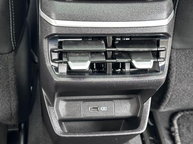 Geely Emgrand 2022 4th Generation 1.5L CVT Premium Model -u22948530 | ZEEX AUTO
