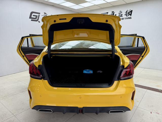 SAIC Motor MG5 2021 300TGI DCT Luxury Edition -u22821916 | ZEEX AUTO