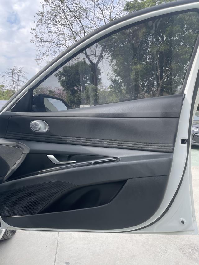 Beijing Hyundai Elantra 2022 1.5L CVT LUX Premium Edition Used Car for Sale in Ghana -u23051322 | ZEEX AUTO
