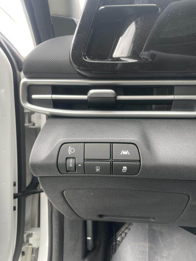 Beijing Hyundai Elantra 2022 1.5L CVT LUX Premium Edition Used Car for Sale in Ghana -u23051322 | ZEEX AUTO
