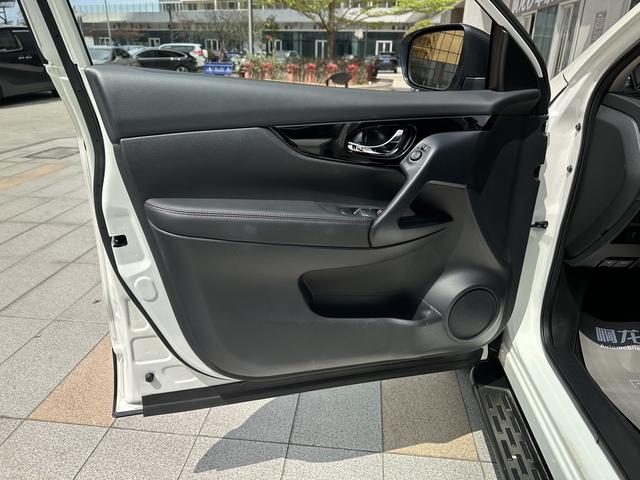 Dongfeng Nissan Qashqai 2023 Classic 2.0L Comfort Version Used Car for Sale in Ghana -u22868328 | ZEEX AUTO