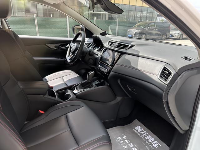 Dongfeng Nissan Qashqai 2023 Classic 2.0L Comfort Version Used Car for Sale in Ghana -u22868328 | ZEEX AUTO