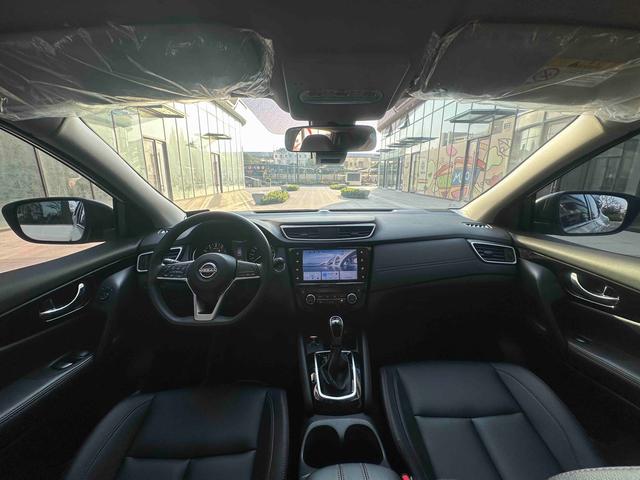 Dongfeng Nissan Qashqai 2023 Classic 2.0L Comfort Version Used Car for Sale in Ghana -u23045678 | ZEEX AUTO