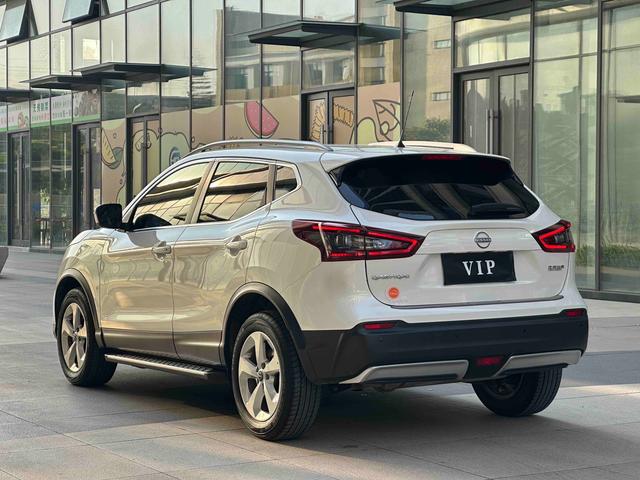 Dongfeng Nissan Qashqai 2023 Classic 2.0L Comfort Version Used Car for Sale in Ghana -u23045678 | ZEEX AUTO