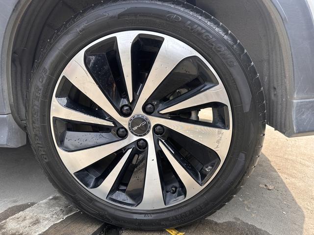 BYD Song PLUS DM 2023 DM-i Champion Edition 110KM Flagship PLUS Used Car for Sale in Ghana -u22769470 | ZEEX AUTO