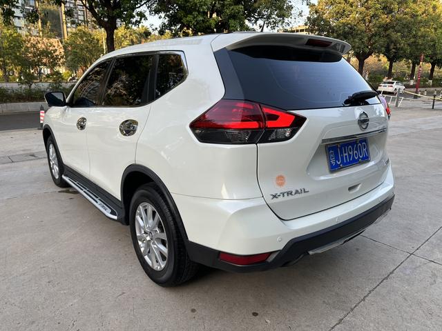 Dongfeng Nissan X-Trail 2021 2.0L XL Premium CVT 2WD Smart Connect Premium Edition Used Car for Sale in Ghana -u23033451 | ZEEX AUTO