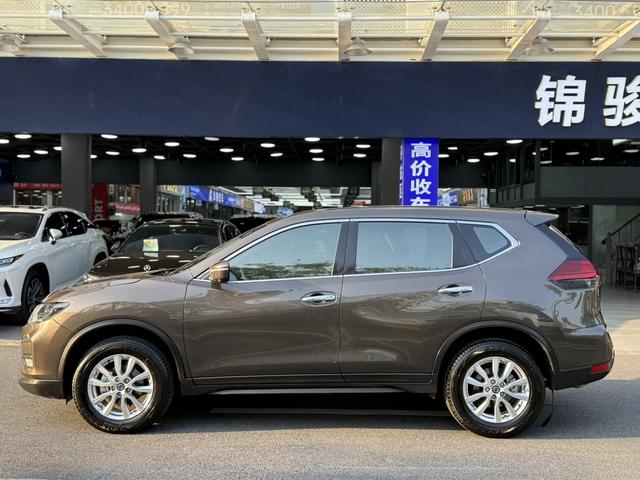 Dongfeng Nissan X-Trail 2020 2.0L CVT Intelligent Comfort Edition 2WD Used Car for Sale in Ghana -u23020440 | ZEEX AUTO
