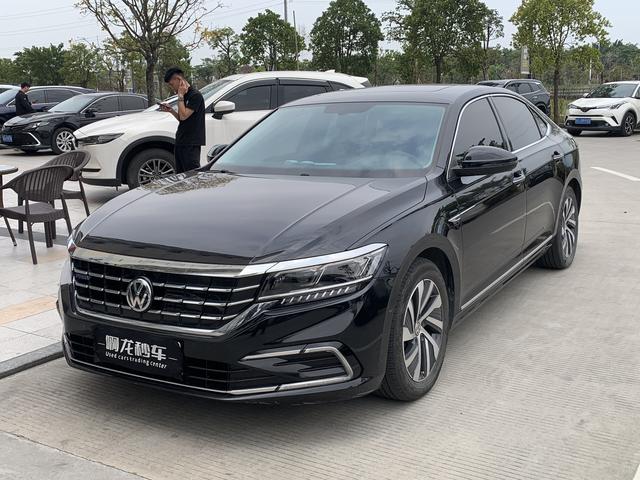 SAIC Volkswagen Passat PHEV 2020 Model 430PHEV Hybrid Luxury Edition National VI Used Car for Sale in Ghana -u23002717 | ZEEX AUTO
