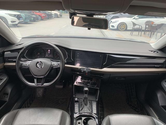 SAIC Volkswagen Passat PHEV 2020 Model 430PHEV Hybrid Luxury Edition National VI Used Car for Sale in Ghana -u23002717 | ZEEX AUTO