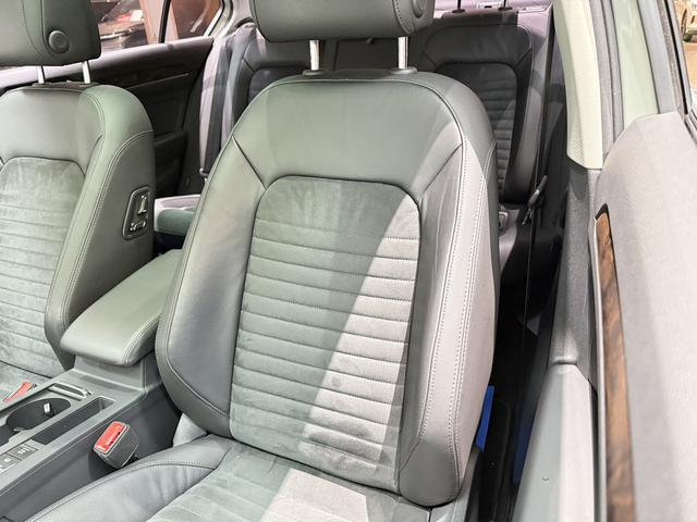 FAW-Volkswagen Magotan 2017 330TSI DSG Luxury Version Used Car for Sale in Ghana -u22173585 | ZEEX AUTO