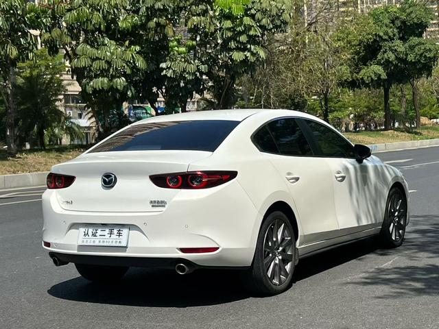 Mazda 3 Axela 2023 2.0L Automatic Zhixuan Edition Used Car for Sale in Ghana -u23053793 | ZEEX AUTO