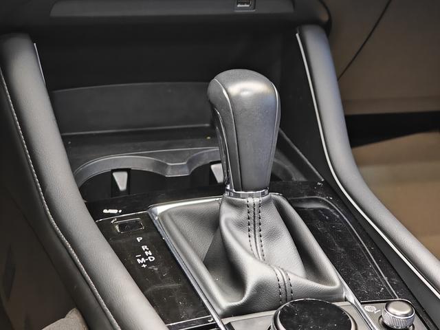 Mazda Mazda3 Axela 2022 2.0L Automatic Zhiya Edition Used Car for Sale in Ghana -u22962826 | ZEEX AUTO