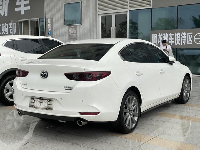 Mazda Mazda3 Axela 2021 2.0L Automatic Zhiya Version Used Car for Sale in Ghana -u22870071 | ZEEX AUTO