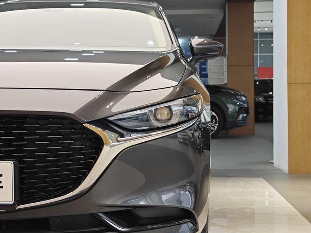 Mazda 3 Axela 2021 Model Year 2.0L Automatic Zhiya Edition Used Car for Sale in Ghana -u22977828 | ZEEX AUTO