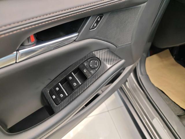 Mazda 3 Axela 2021 Model Year 2.0L Automatic Zhiya Edition Used Car for Sale in Ghana -u22977828 | ZEEX AUTO