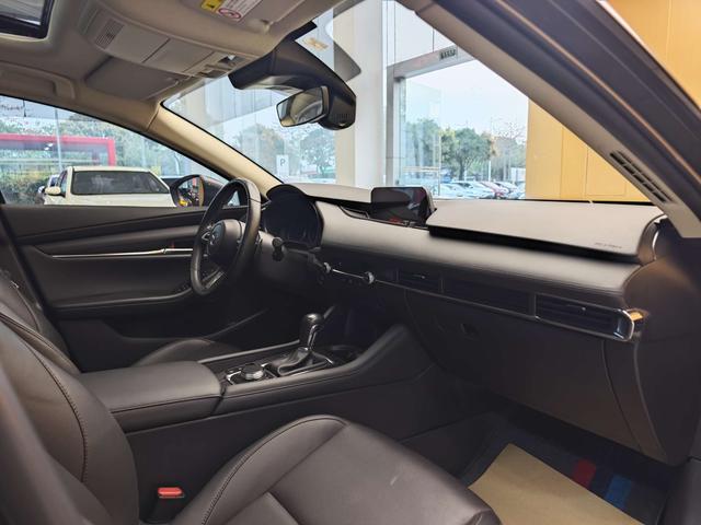 Mazda 3 Axela 2021 Model Year 2.0L Automatic Zhiya Edition Used Car for Sale in Ghana -u22977828 | ZEEX AUTO