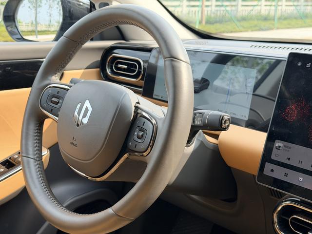 Leapmotor C01 2024 Extended Range 316 Premium Version Used Car for Sale in Ghana -u22971280 | ZEEX AUTO