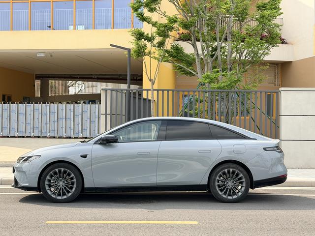 Leapmotor C01 2024 Extended Range 316 Premium Version Used Car for Sale in Ghana -u22971280 | ZEEX AUTO