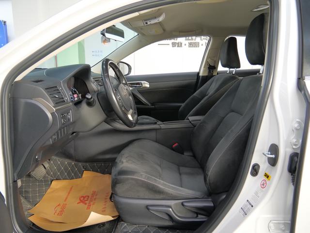 Lexus CT 2017 CT200h Elite Edition (Monochrome) Used Car for Sale in Ghana -u22836674 | ZEEX AUTO