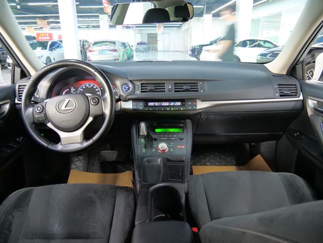 Lexus CT 2017 CT200h Elite Edition (Monochrome) Used Car for Sale in Ghana -u22836674 | ZEEX AUTO