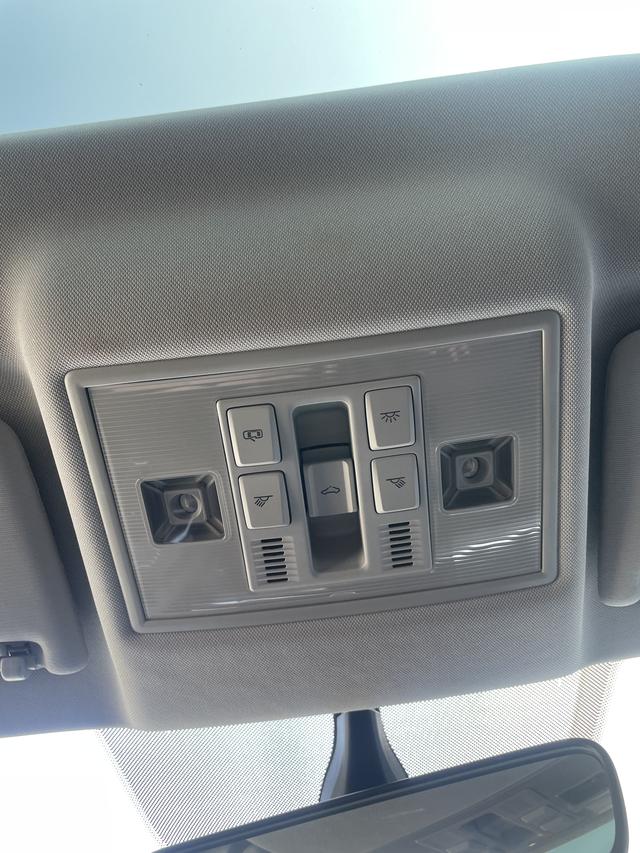 SAIC Volkswagen Lavida 2023 280TSI DSG Starry Sky Comfort Edition Used Car for Sale in Ghana -u23005644 | ZEEX AUTO