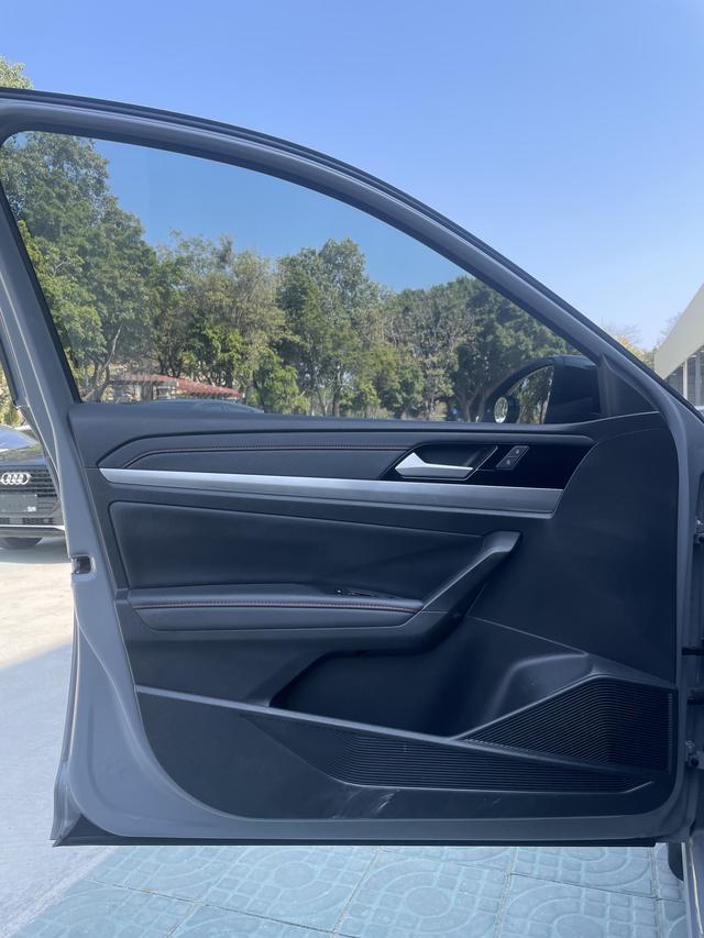 SAIC Volkswagen Lavida 2023 280TSI DSG Starry Sky Comfort Edition Used Car for Sale in Ghana -u23005644 | ZEEX AUTO