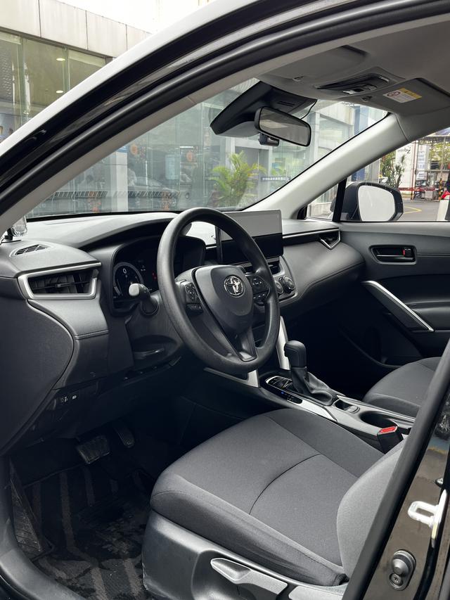FAW Toyota Corolla Cross 2023 2.0L CVT Pioneer Edition Used Car for Sale in Ghana -u22864023 | ZEEX AUTO
